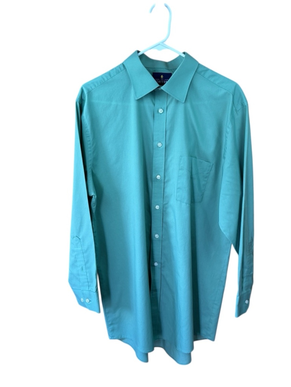 Stafford Travel long-sleeve dress shirt, size 16.5/32-33, regular fit, easy care